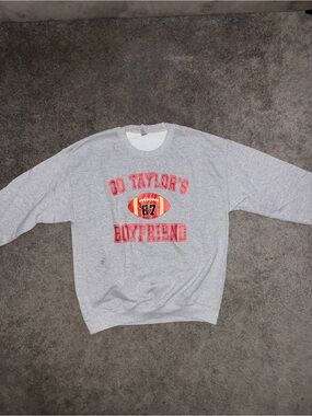 Gray 'Go Taylor's Boyfriend' Crewneck Sweatshirt